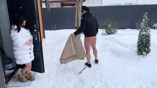 3 Guys Fuck a Pregnant Woman Hard